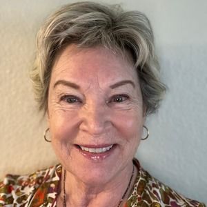 Meet your Posher, Jeanette